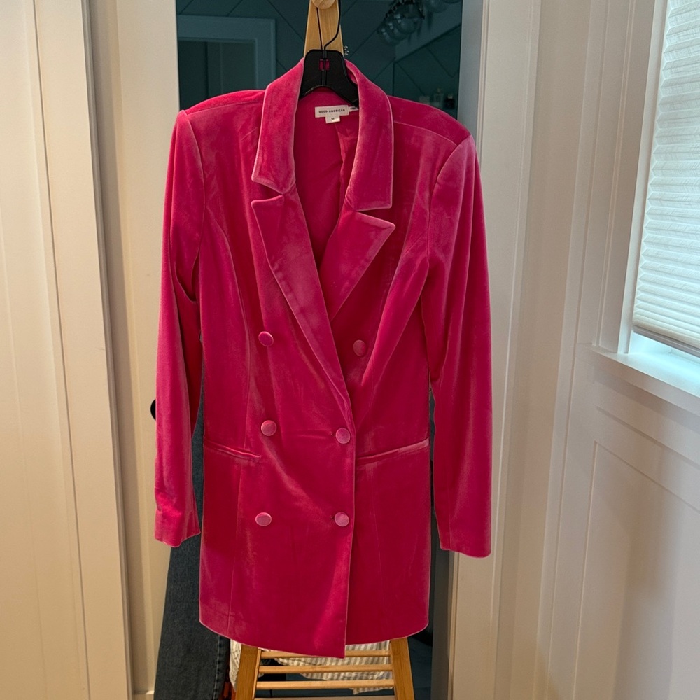 Good American Fuchsia Velvet Blazer - Picture 2 of 5
